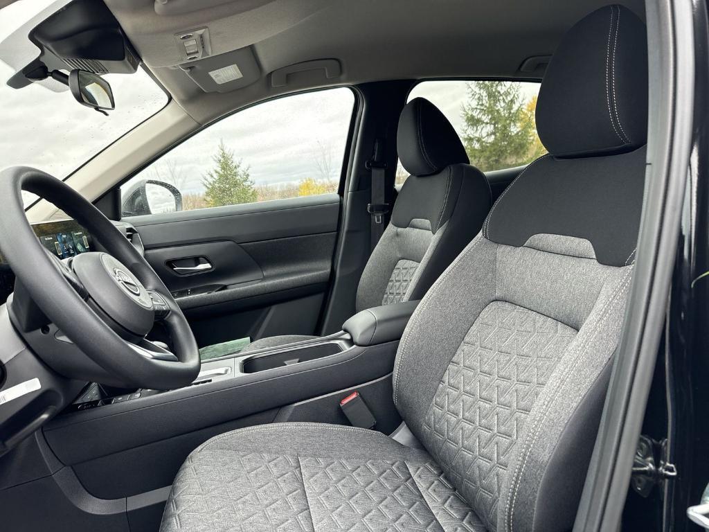 new 2026 Nissan Kicks car, priced at $24,421