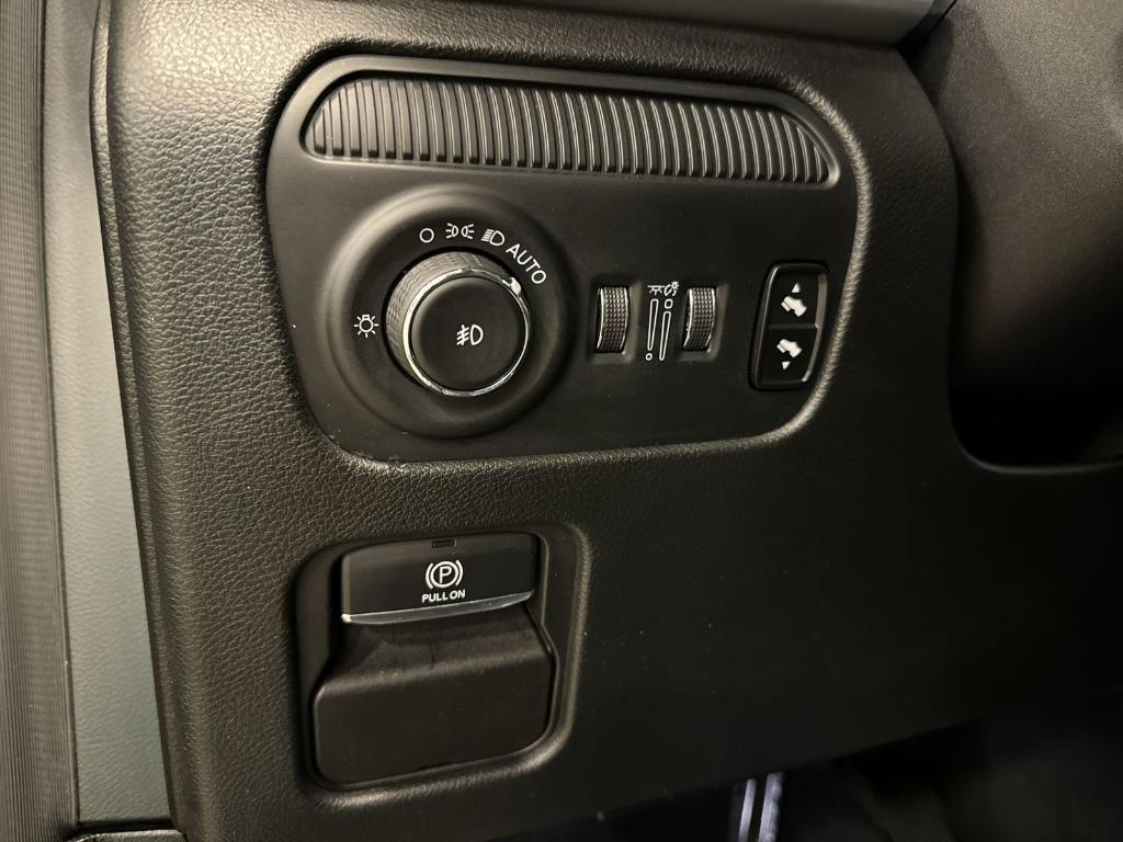 used 2024 Jeep Wagoneer car, priced at $43,574