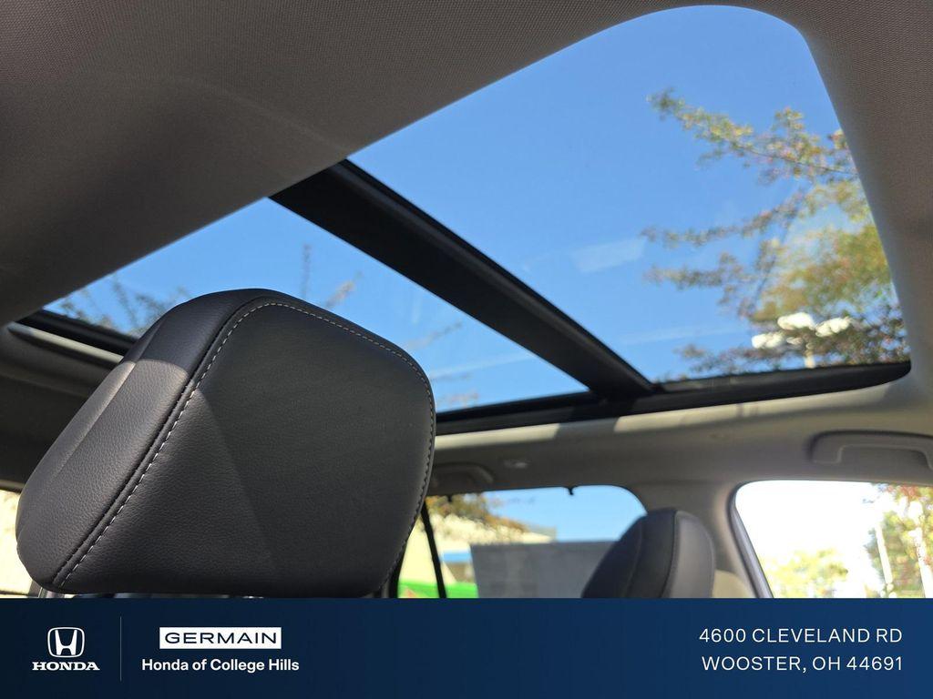 new 2025 Honda Pilot car, priced at $51,550