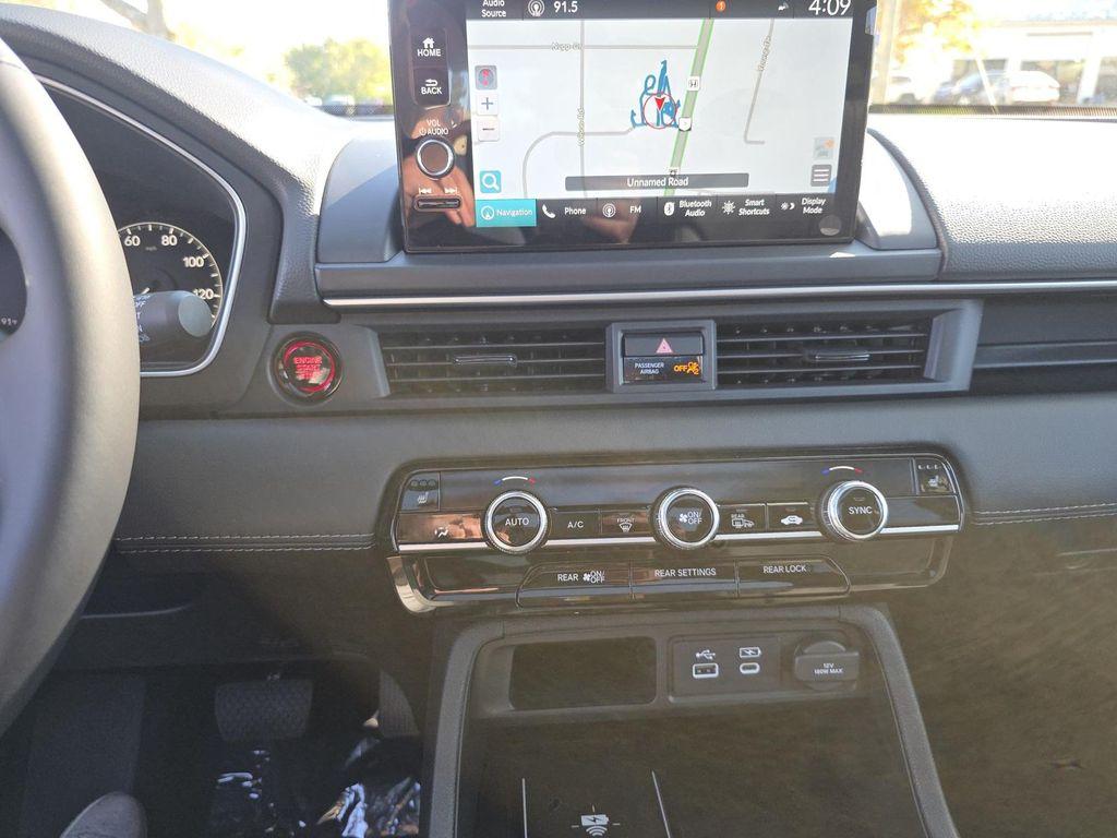 new 2025 Honda Pilot car