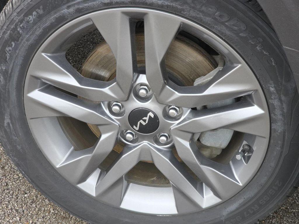 used 2023 Kia Seltos car, priced at $18,900