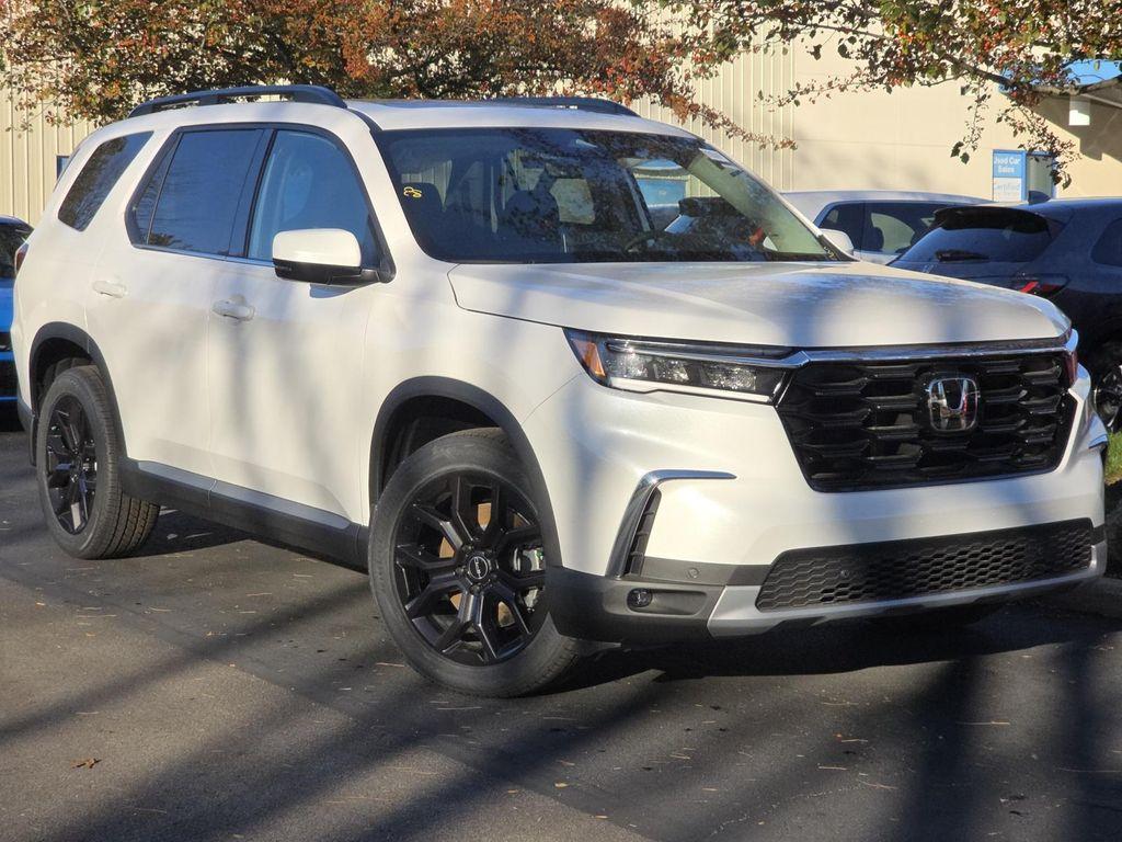 new 2025 Honda Pilot car