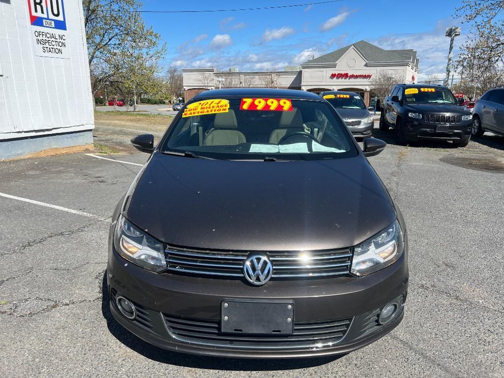 used 2014 Volkswagen Eos car, priced at $7,999