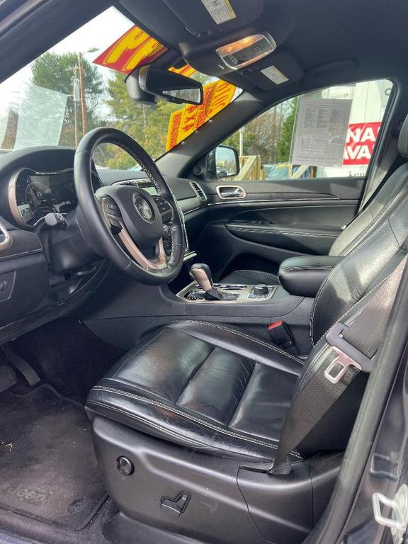 used 2016 Jeep Grand Cherokee car, priced at $10,999