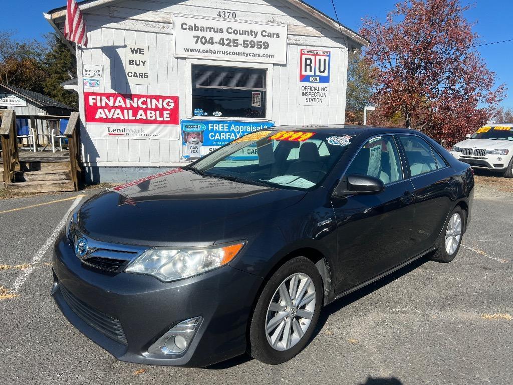 used 2012 Toyota Camry Hybrid car, priced at $8,999