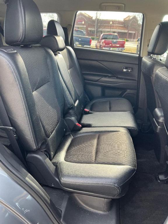 used 2015 Mitsubishi Outlander car, priced at $7,599