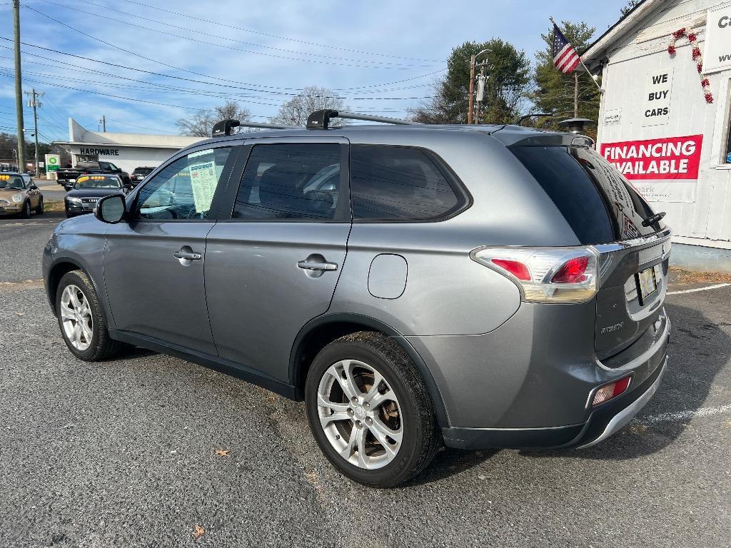 used 2015 Mitsubishi Outlander car, priced at $7,599