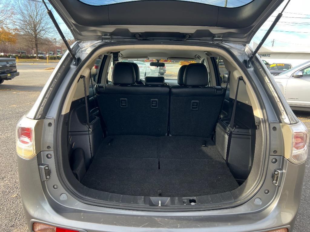 used 2015 Mitsubishi Outlander car, priced at $7,599