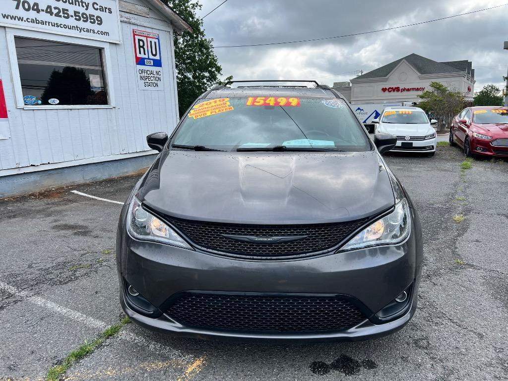 used 2019 Chrysler Pacifica car, priced at $15,499