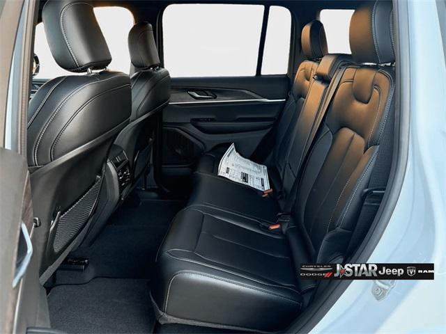 new 2025 Jeep Grand Cherokee car, priced at $48,717