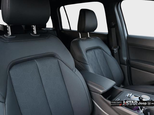 new 2026 Jeep Cherokee car, priced at $44,995