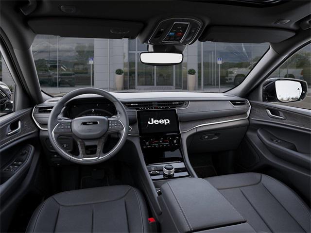 new 2025 Jeep Grand Cherokee car, priced at $47,253