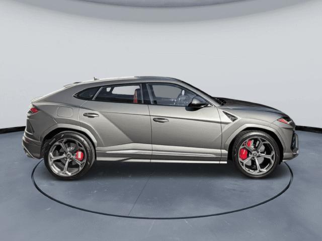 used 2022 Lamborghini Urus car, priced at $214,985