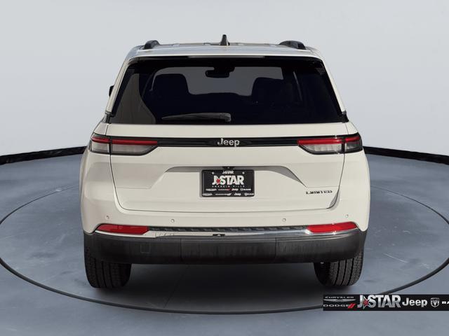 used 2022 Jeep Grand Cherokee car, priced at $24,900