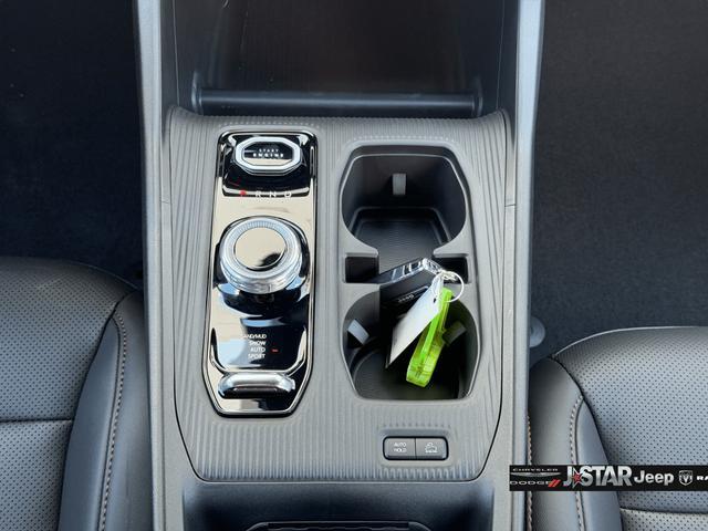 new 2026 Jeep Cherokee car, priced at $42,585