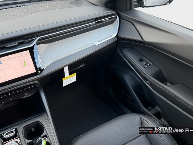 new 2026 Jeep Cherokee car, priced at $42,585