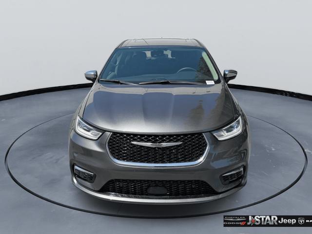 used 2023 Chrysler Pacifica Hybrid car, priced at $29,900