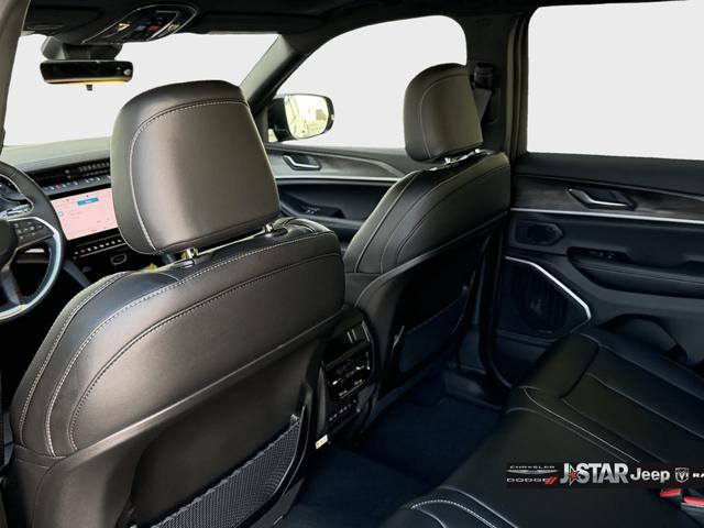 new 2026 Jeep Grand Cherokee car, priced at $50,580