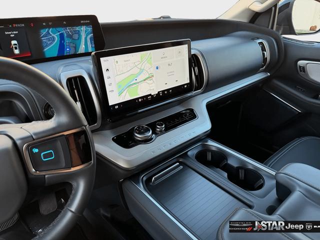 used 2025 Ford Expedition car, priced at $56,500