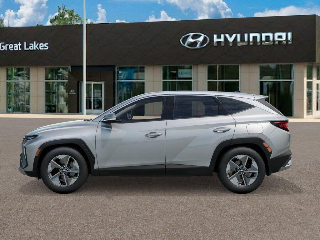 new 2026 Hyundai TUCSON Hybrid car, priced at $34,376