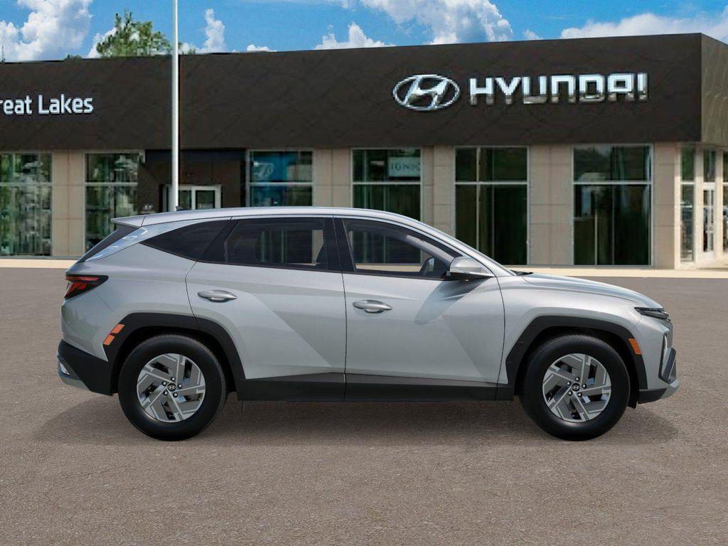 new 2026 Hyundai TUCSON Hybrid car, priced at $30,627