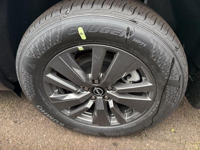 new 2026 Nissan Pathfinder car, priced at $45,525