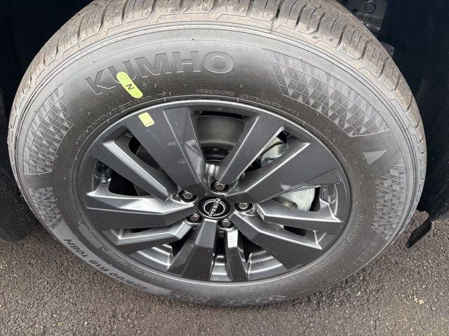 new 2026 Nissan Pathfinder car, priced at $42,510