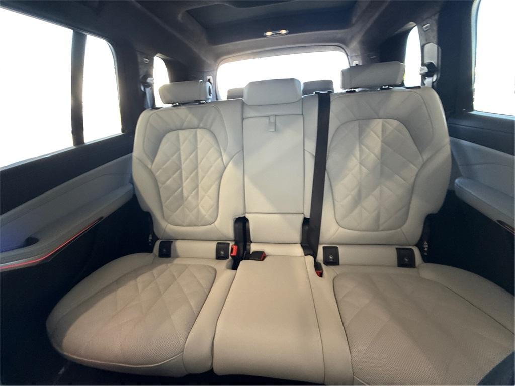 new 2026 BMW X7 car, priced at $95,375
