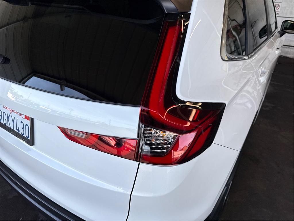 used 2023 Honda CR-V car, priced at $30,695