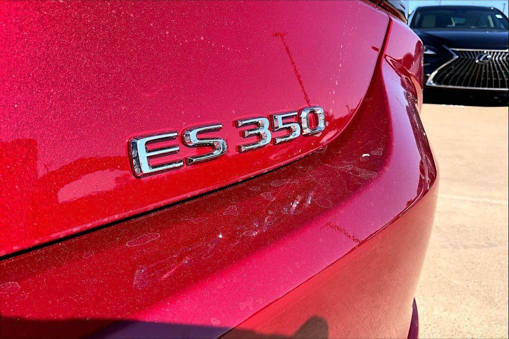 new 2025 Lexus ES 350 car, priced at $56,510