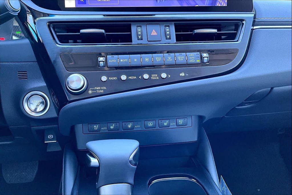 new 2025 Lexus ES 350 car, priced at $56,510