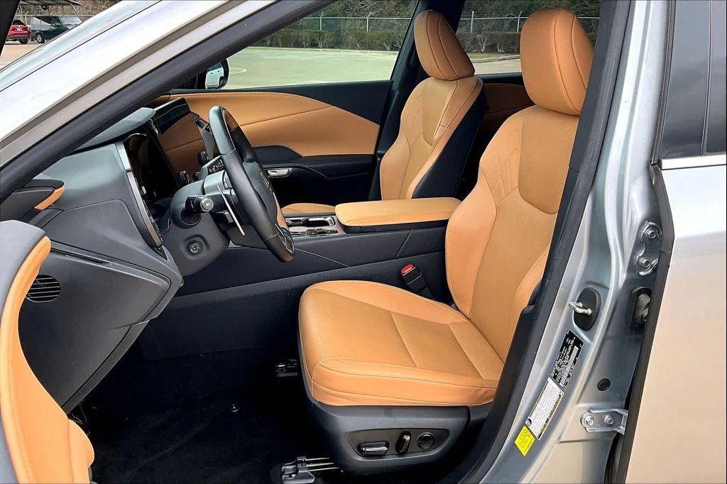 used 2024 Lexus RX 350 car, priced at $45,995