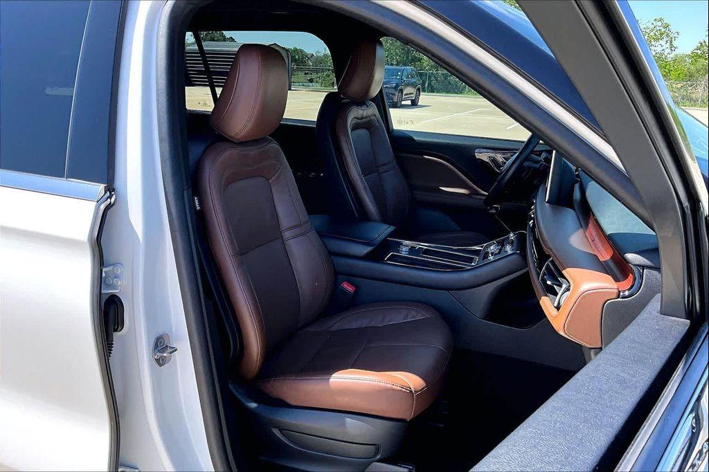 used 2024 Lincoln Aviator car, priced at $48,995