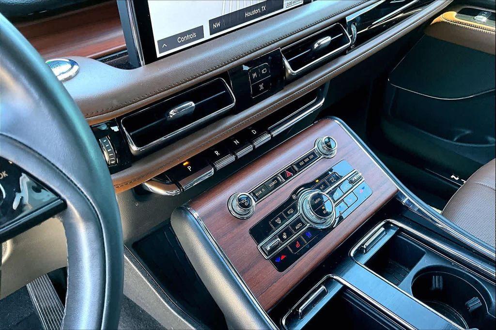 used 2024 Lincoln Aviator car, priced at $48,995