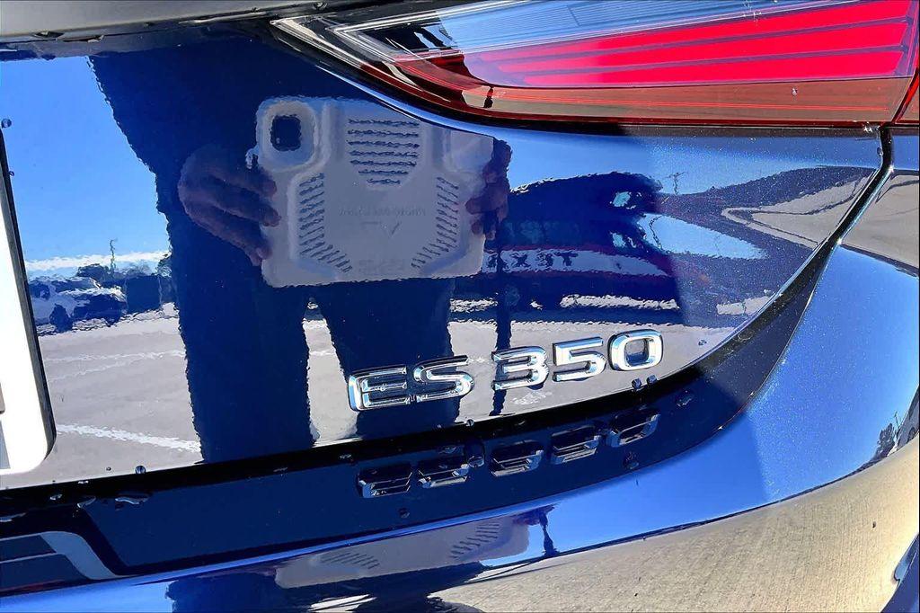 used 2025 Lexus ES 350 car, priced at $42,995