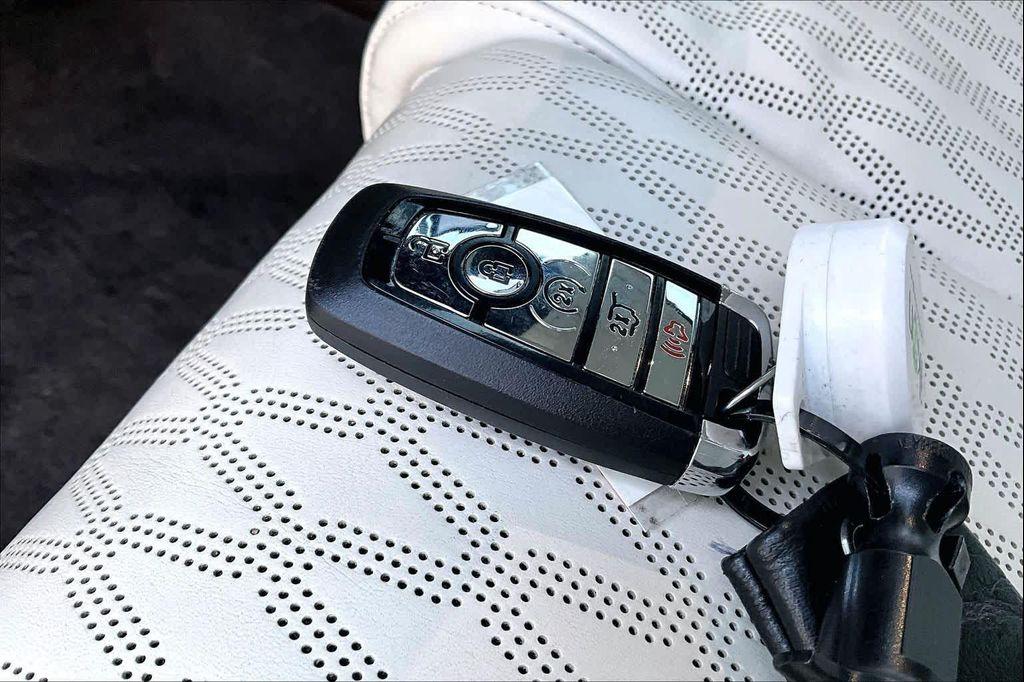 used 2024 Lincoln Navigator car, priced at $77,995