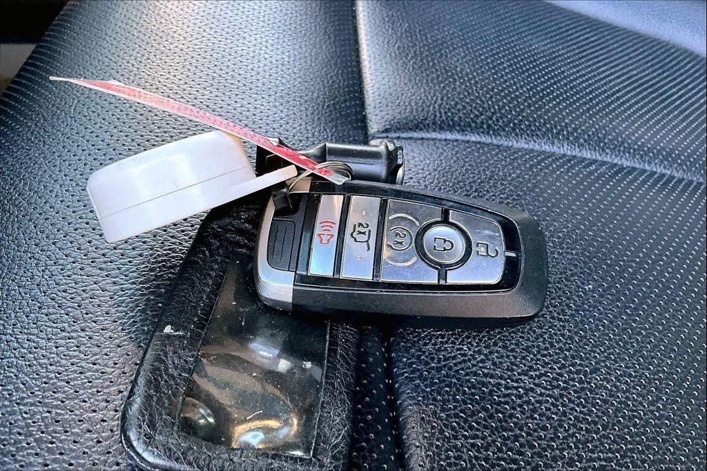 used 2021 Ford Expedition car, priced at $35,995