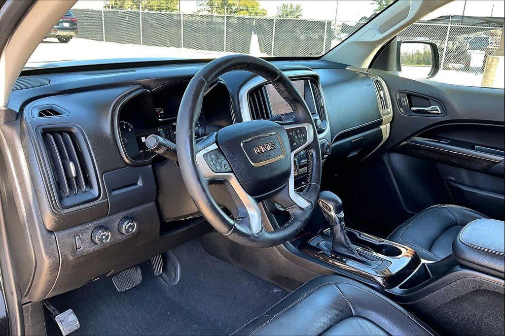 used 2022 GMC Canyon car, priced at $31,995