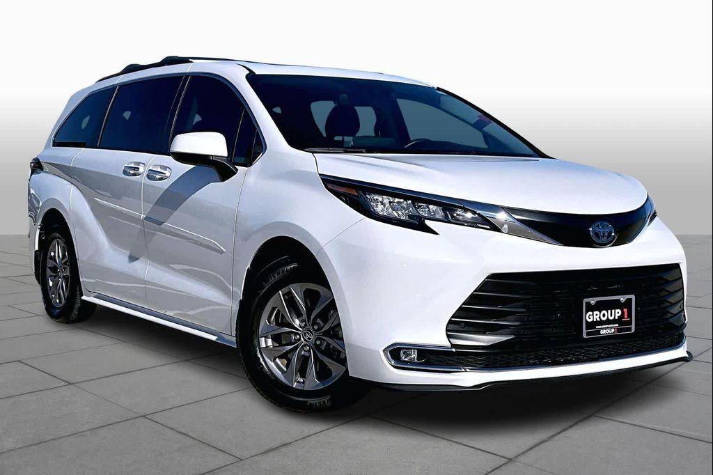 used 2023 Toyota Sienna car, priced at $39,495