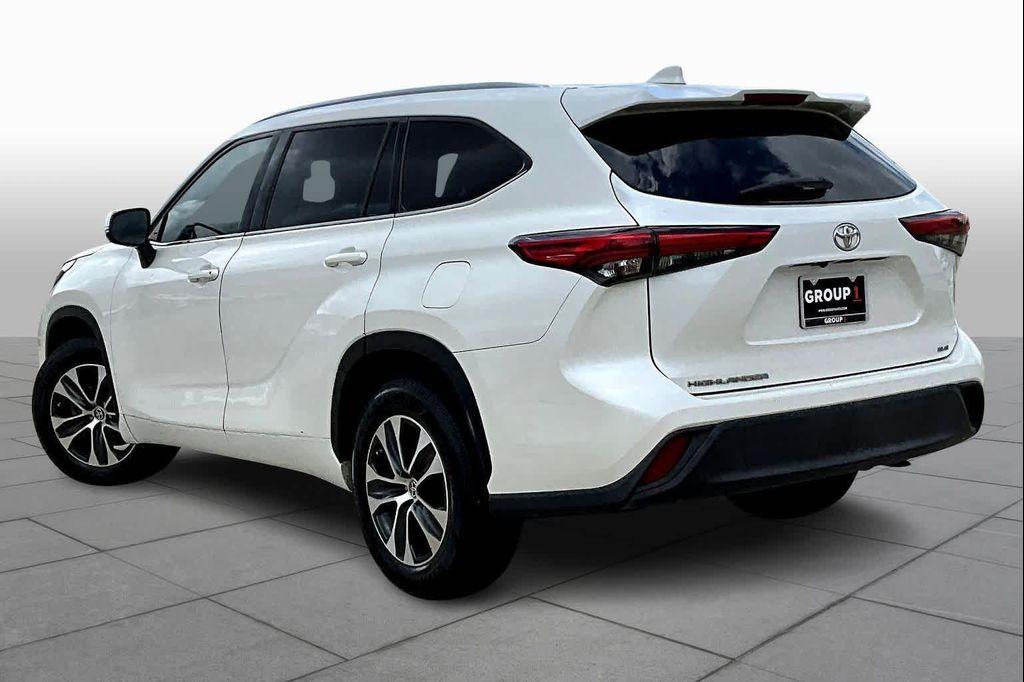 used 2020 Toyota Highlander car, priced at $24,495