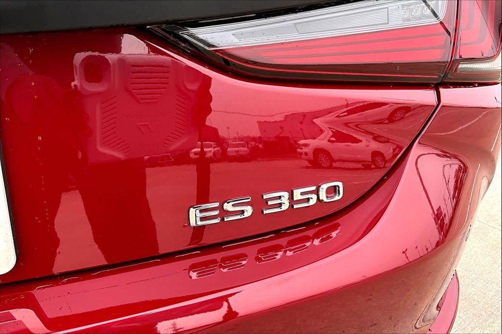 used 2025 Lexus ES 350 car, priced at $48,995
