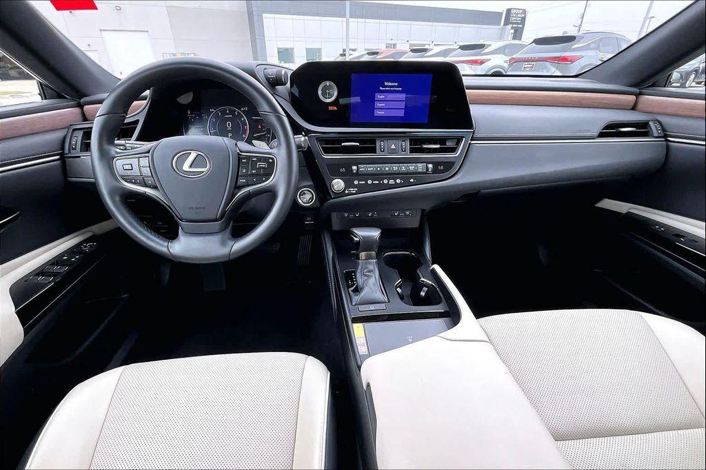 used 2025 Lexus ES 350 car, priced at $48,995