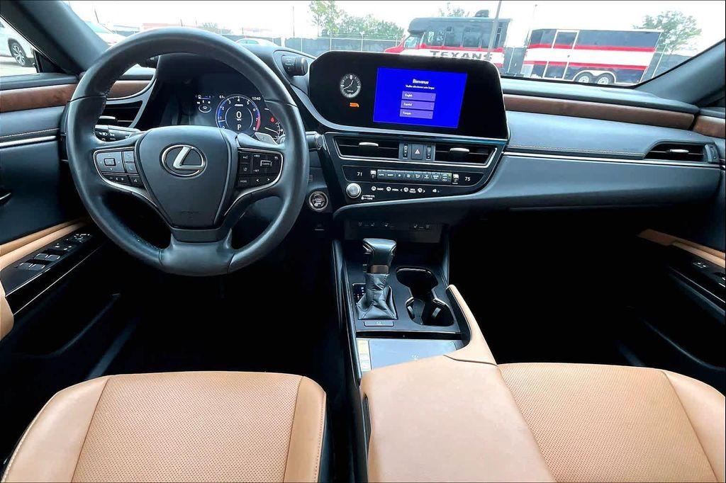 used 2024 Lexus ES 350 car, priced at $38,795