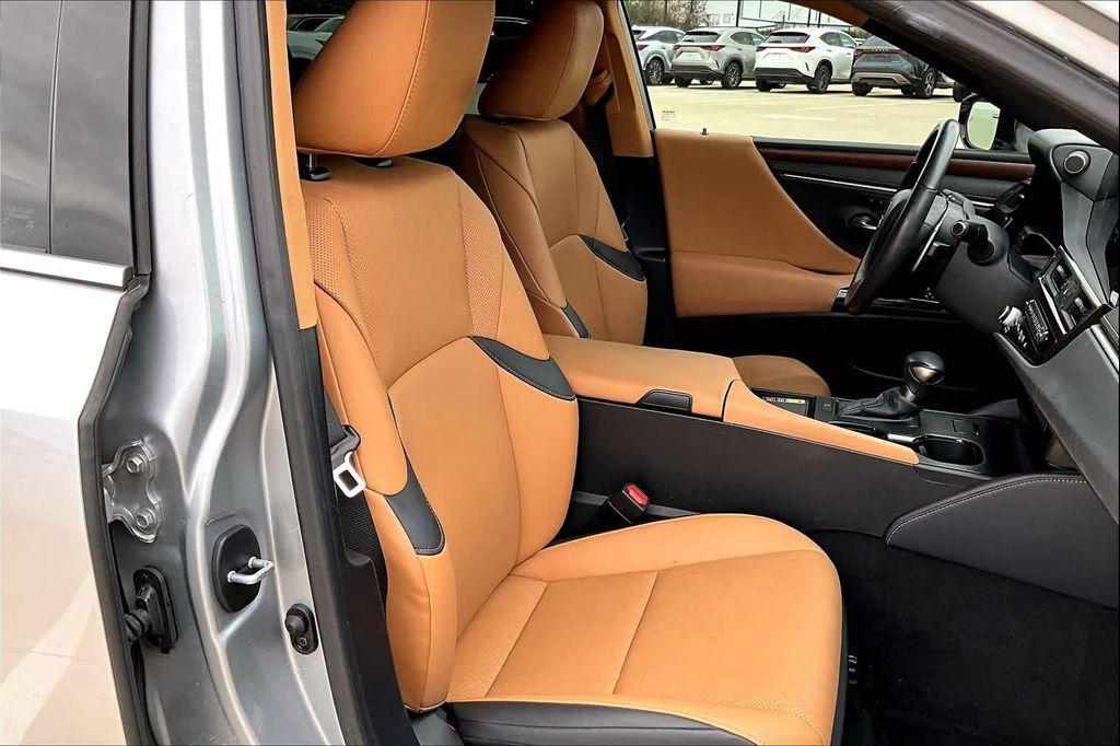 used 2024 Lexus ES 350 car, priced at $38,795