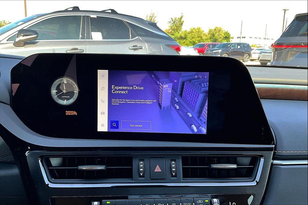 new 2025 Lexus ES 350 car, priced at $48,030