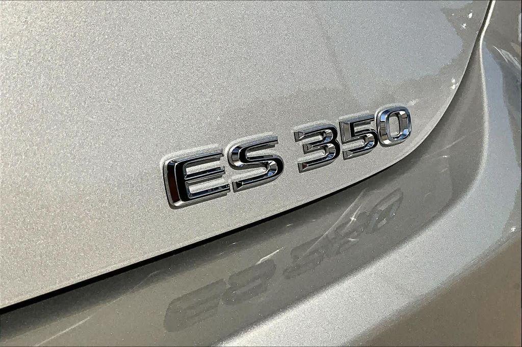 new 2025 Lexus ES 350 car, priced at $48,030