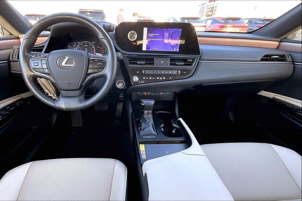 used 2025 Lexus ES 350 car, priced at $44,995
