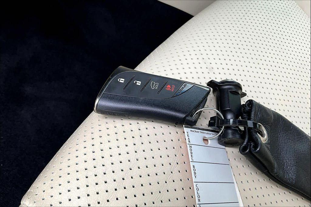 used 2020 Lexus GX 460 car, priced at $43,995