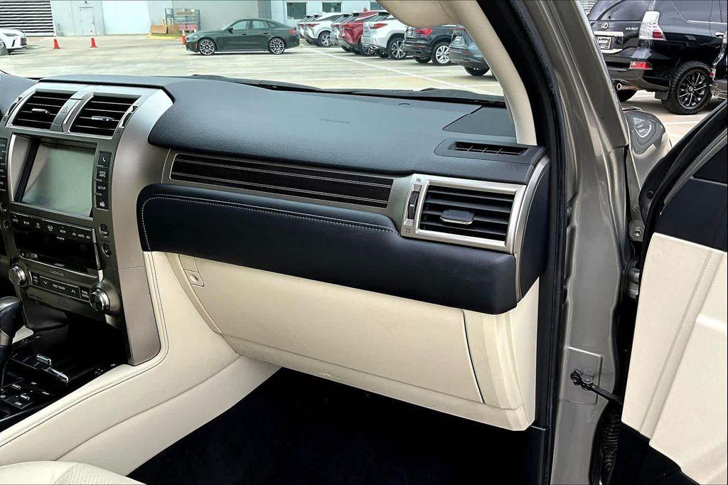 used 2020 Lexus GX 460 car, priced at $43,995