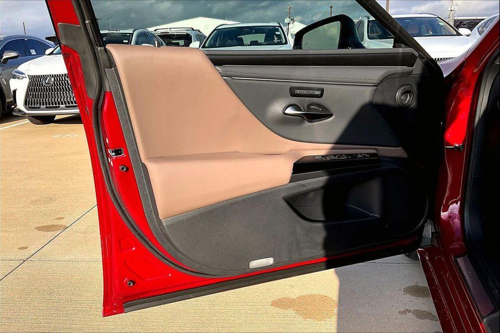 new 2025 Lexus ES 350 car, priced at $49,489